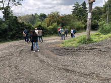 Alcald&iacute;a de Cali le cumple a la comunidad de La Buitrera con la conformaci&oacute;n de v&iacute;as terciarias