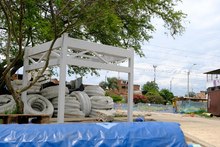 Se instalan m&oacute;dulos met&aacute;licos en el Bulevar de Oriente 