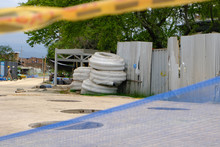 Se instalan m&oacute;dulos met&aacute;licos en el Bulevar de Oriente 