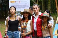 La reina Letizia estuvo en Cali visitando a emprendedores locales