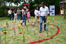 La reina Letizia estuvo en Cali visitando a emprendedores locales
