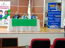 Contralores estudiantiles recibieron formaci&oacute;n para orientar sus actividades 