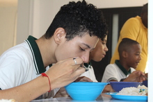 Creeser para el Futuro alimenta a m&aacute;s de 300 personas diariamente