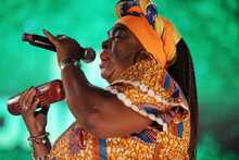 El Petronio &Aacute;lvarez vuelve a Bogot&aacute; con todo el sabor del Pac&iacute;fico