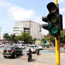 Afectaciones de sem&aacute;foros en Cali se deben a robo de cableado, vandalismo y conexiones ilegales