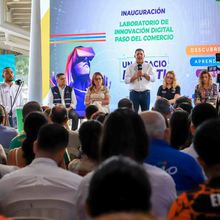 Laboratorio de Innovaci&oacute;n Digital Paso del Comercio abri&oacute; sus puertas a la cale&ntilde;idad 