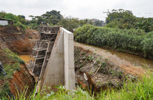 Parque Pac&iacute;fico levant&oacute; un muro de contenci&oacute;n en la ribera del r&iacute;o Cali 