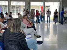 Escuela de Padres brinda pautas para la crianza responsable