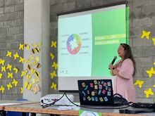 Escuela de Padres brinda pautas para la crianza responsable