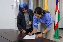 Seis ciudadanos adoptan a Colombia como su segunda naci&oacute;n en Santiago de Cali