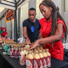 Tejiendo Esperanza: conozca la cultura del Pac&iacute;fico en la &lsquo;sucursal del cielo&rsquo;