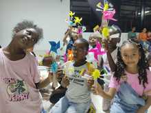 Ni&ntilde;os y ni&ntilde;as de comunidades negras y afro armaron sus macetas y conocieron sobre esta tradici&oacute;n cultural