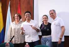 Decenas de j&oacute;venes se grad&uacute;an de diplomado en Univalle