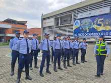 Desde hoy, Santiago de Cali cuenta con 12 nuevos agentes de tr&aacute;nsito