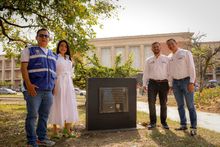 Monumento al Ferrocarril volvi&oacute; a su pedestal