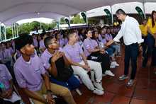 Mil j&oacute;venes biling&uuml;es, otro regalo para Cali en su cumplea&ntilde;os 487