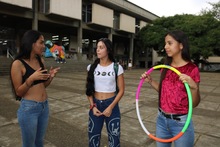 Experiencias y expectativas de su vida universitaria compartieron beneficiarios de Todas y Todos a Estudiar