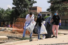Primera jornada de limpieza, aseo y sensibilizaci&oacute;n con la comunidad en el Boulevard de Oriente