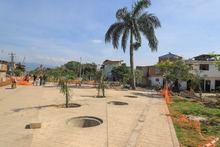 Primera jornada de limpieza, aseo y sensibilizaci&oacute;n con la comunidad en el Boulevard de Oriente