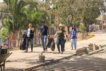 Primera jornada de limpieza, aseo y sensibilizaci&oacute;n con la comunidad en el Boulevard de Oriente
