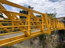 Entregan nuevo y moderno puente peatonal en la comuna 11 de Cali