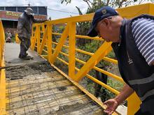 Entregan nuevo y moderno puente peatonal en la comuna 11 de Cali
