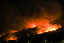 R&aacute;pidamente, la comunidad alert&oacute; sobre conflagraci&oacute;n en la v&iacute;a a Las Tres Cruces