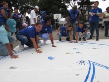 &lsquo;Gran Abrazat&oacute;n&rsquo; se realiz&oacute; en el parque del barrio Obrero