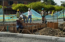 Obreros del Bulevar de Oriente describen el entorno que construyen