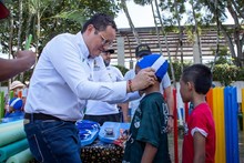 Masivo programa de nataci&oacute;n proyecta la formaci&oacute;n de m&aacute;s de 1000 ni&ntilde;os en los barrios de Cali