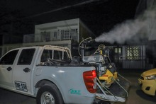 Don Gabriel, el superh&eacute;roe que le gana la batalla al Aedes Aegypti  