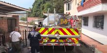 Semanalmente, se est&aacute; garantizando el suministro de agua potable a 1.800 personas de la zona rural