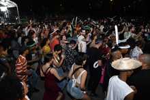 Turistas en el Petronio, fascinados y extasiados por el Pac&iacute;fico colombiano
