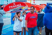 Inaugurado oficialmente el Torneo Internacional de Nataci&oacute;n Delf&iacute;n de Oro