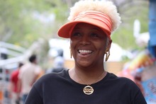 J&oacute;venes emprendedoras usan el viche como producto capilar: Zimbabwe al natural