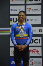 Italia sum&oacute; su primer oro en el Mundial Junior de Pista con sangre vallecaucana y Colombia gan&oacute; plata en el Keirin masculino