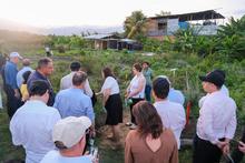 Se&ntilde;ales de tr&aacute;nsito para respetar la movilidad de las personas mayores