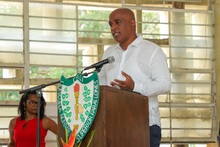 En la Normal Superior Farallones condecoraron a ex directivos docentes, en una tarde de gala