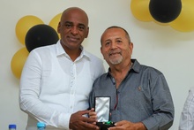 En la Normal Superior Farallones condecoraron a ex directivos docentes, en una tarde de gala