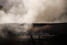 Autoridades y bomberos de Cali controlaron incendio en el Centro Comercial El Tesoro