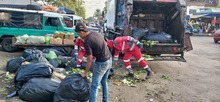 Vendedores de galer&iacute;a Santa Elena comprometidos con el manejo responsable de residuos