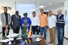 Se abre la posibilidad de un hermanamiento de ciudades entre Cali y Johannesburgo, en Sud&aacute;frica