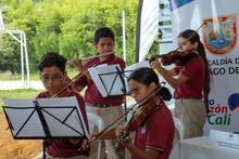 Estudiantes de Villacarmelo celebraron la entrega de nuevos espacios y dotaci&oacute;n