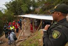 Operativo conjunto entre Alcald&iacute;a y Polic&iacute;a recupera &aacute;rea protegida del Cerro de la Antena en Cali