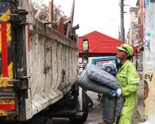 La Comuna 6 est&aacute; quedando livianita de residuos voluminosos 