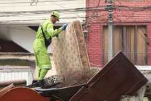 La Comuna 6 est&aacute; quedando livianita de residuos voluminosos 