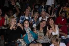 Un vozarr&oacute;n rompi&oacute; Los Cristales