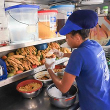 La Copa Conmebol Libertadores Femenina se endulza con los cholados de la calle novena