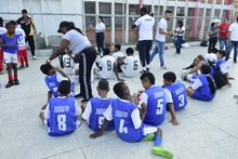 Tocando el cielo con los pies: ni&ntilde;os de la comuna 15 visitan el estadio Pascual Guerrero