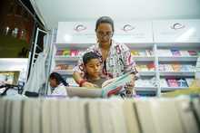 La semilla de la salsa germina en la Feria del Libro